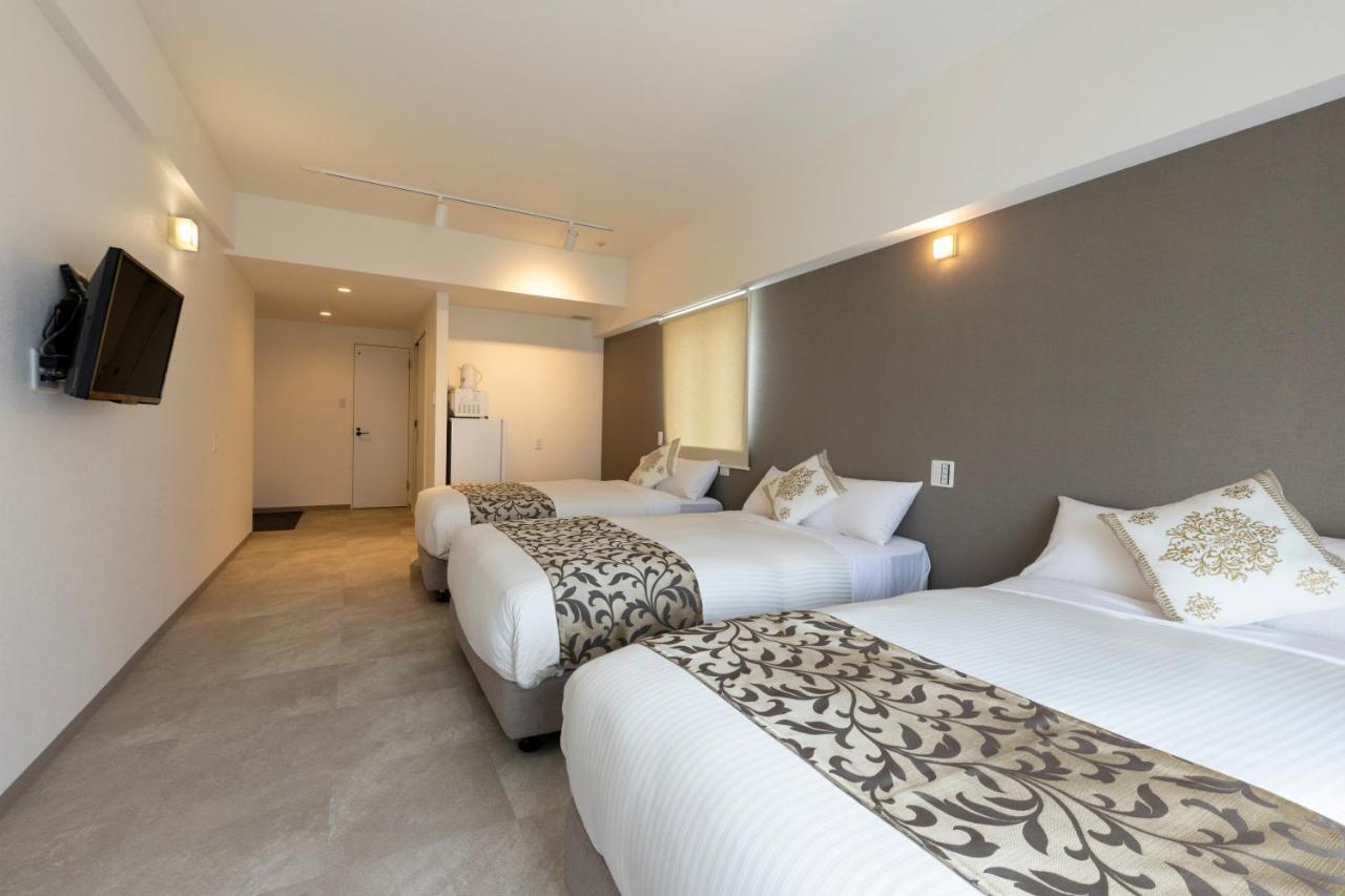 Mr Kinjo Grand Cats Aparthotel Ishigaki  Exterior photo